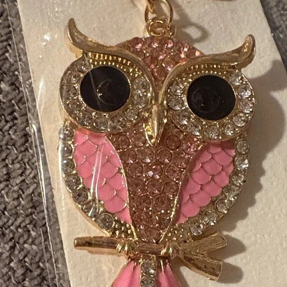 De Blossom Collection Pink and Gold Owl Keychain - Picture 4 of 5